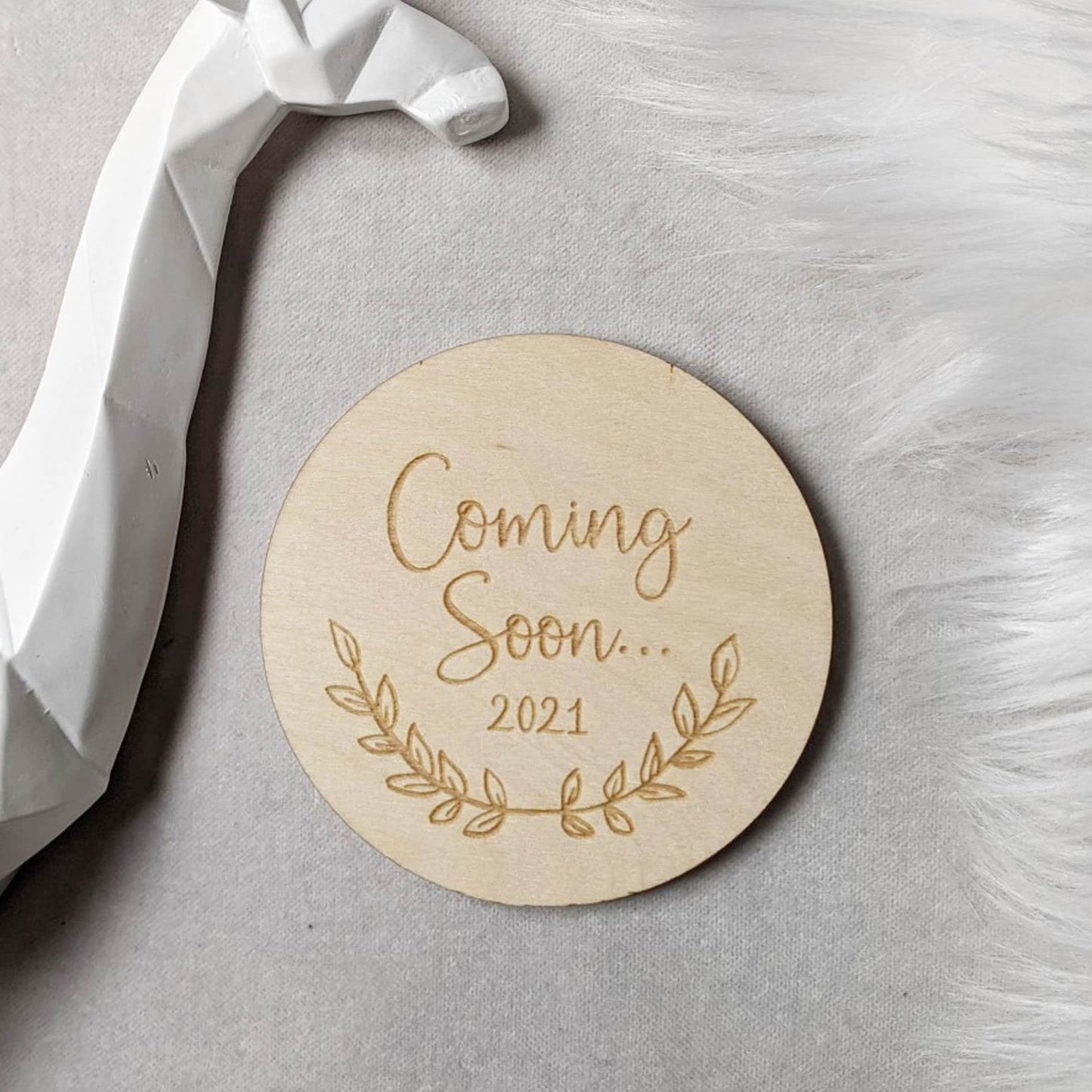 Coming Soon - Pregnancy announcement Disc - Wooden Disc Photo Prop - 9cm/14.5cm