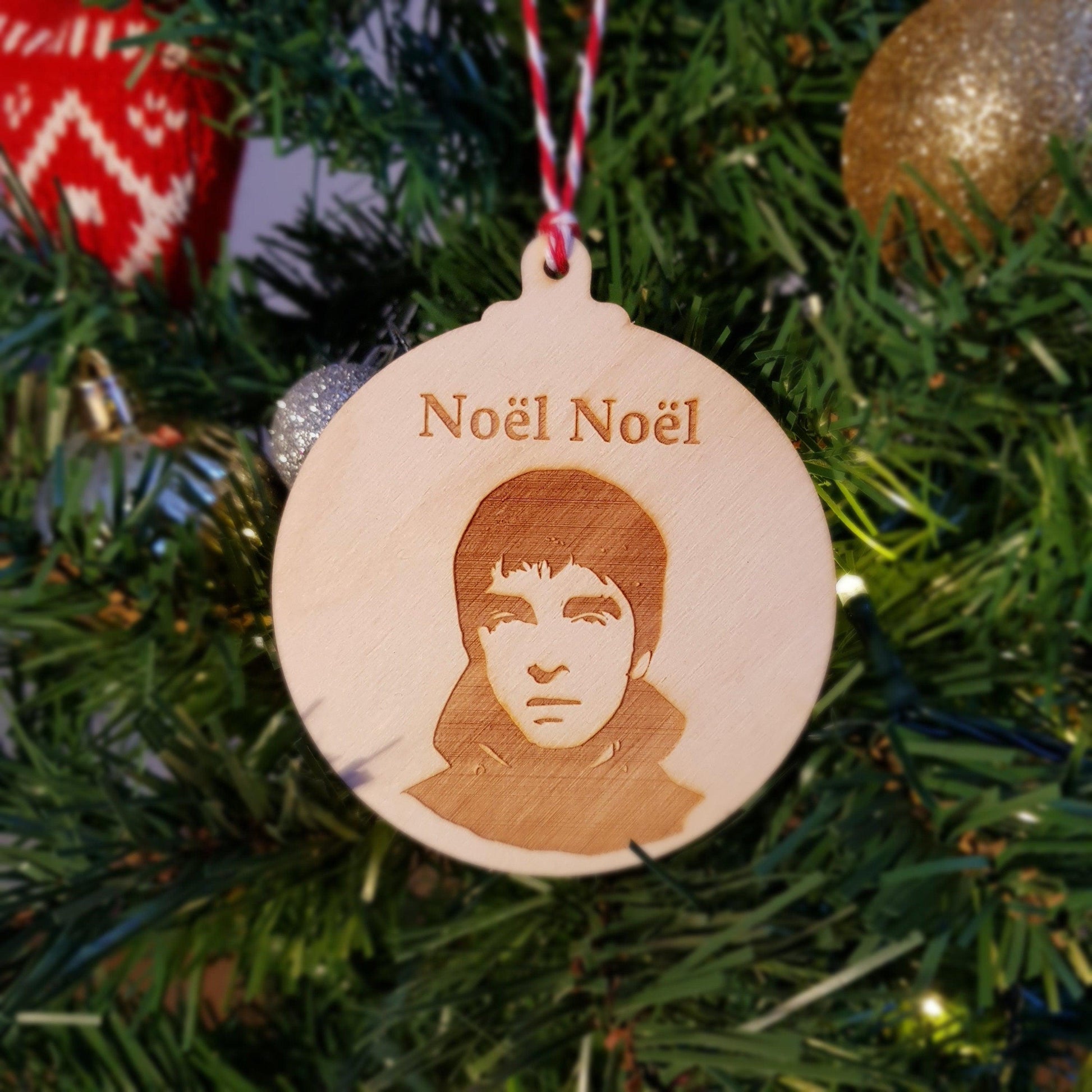 Noel Gallagher Oasis - Noel Noel Christmas Tree Ornament - Wooden Engraving - Oasis Christmas Bauble or Christmas Gift Tag