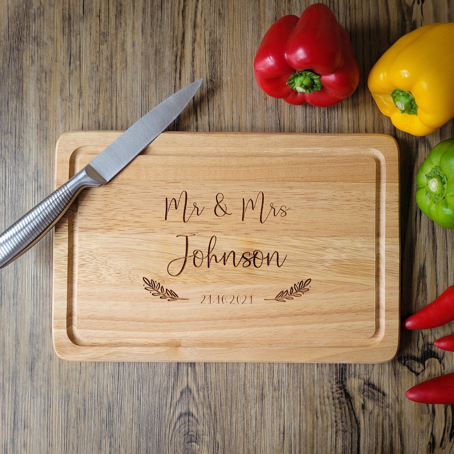 PERSONALISED Mr and Mrs Rectangle Custom Chopping Board - Wedding gift for couples - Newlywed Custom Gift Chopping board