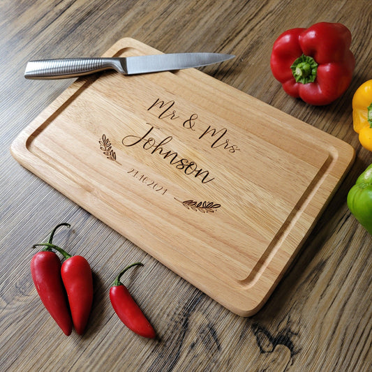 PERSONALISED Mr and Mrs Rectangle Custom Chopping Board - Wedding gift for couples - Newlywed Custom Gift Chopping board