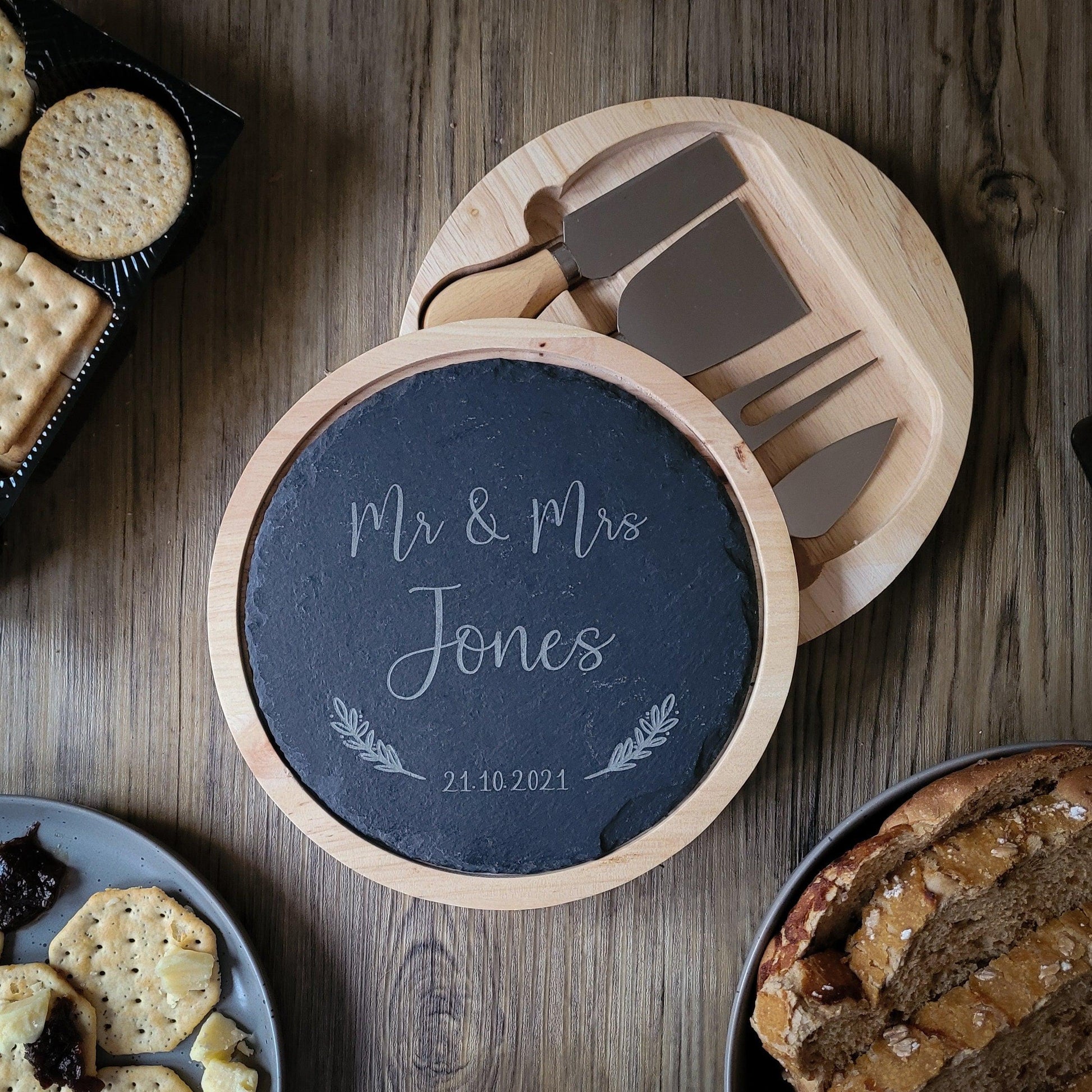 PERSONALISED Slate Cheese set - Wedding gift for couples - Newlywed Custom Gift Chopping board