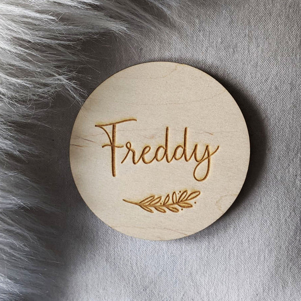 Personalised Name Wooden Disc Engraving - Engrave Your Name on Wood