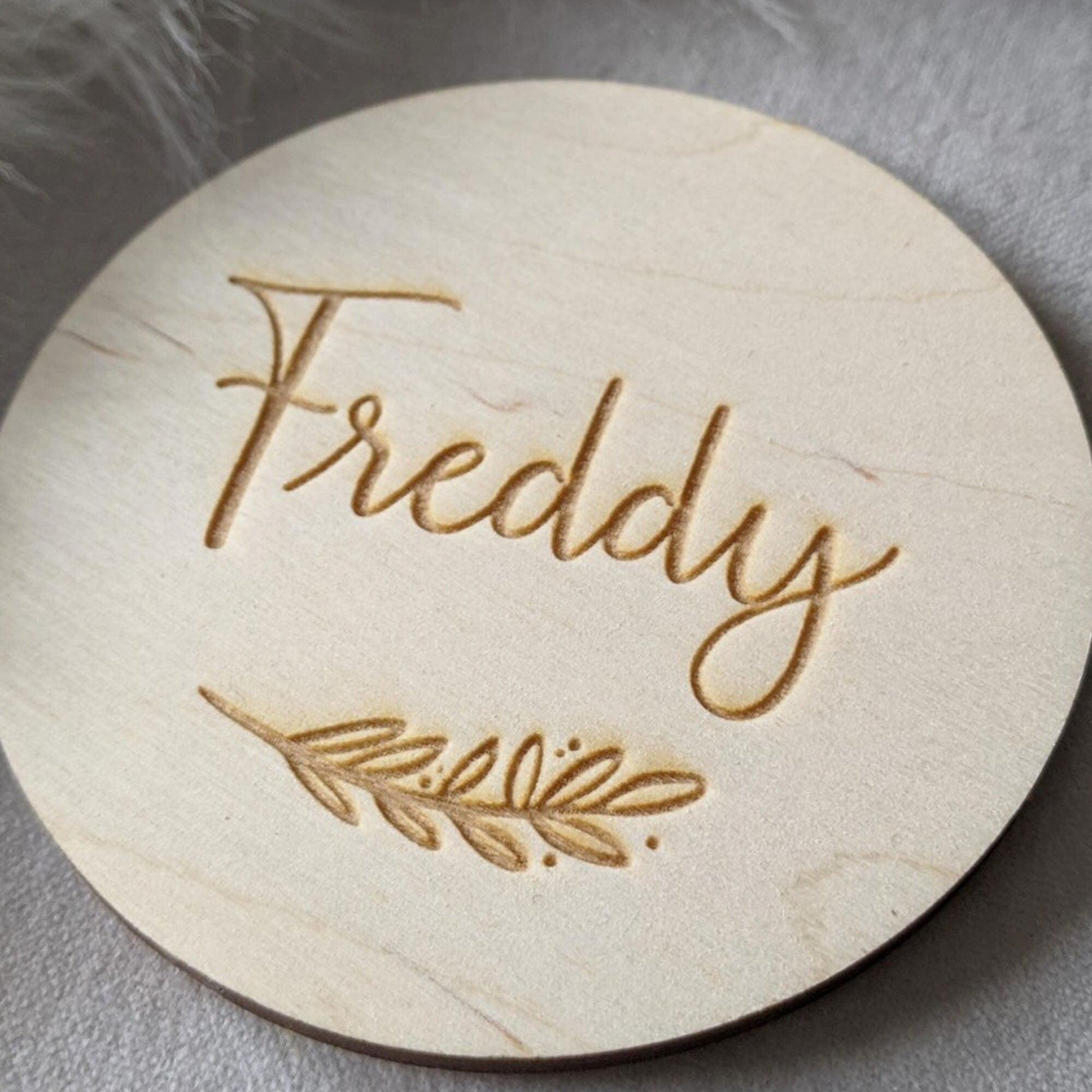 Personalised Name Wooden Disc Engraving - Engrave Your Name on Wood